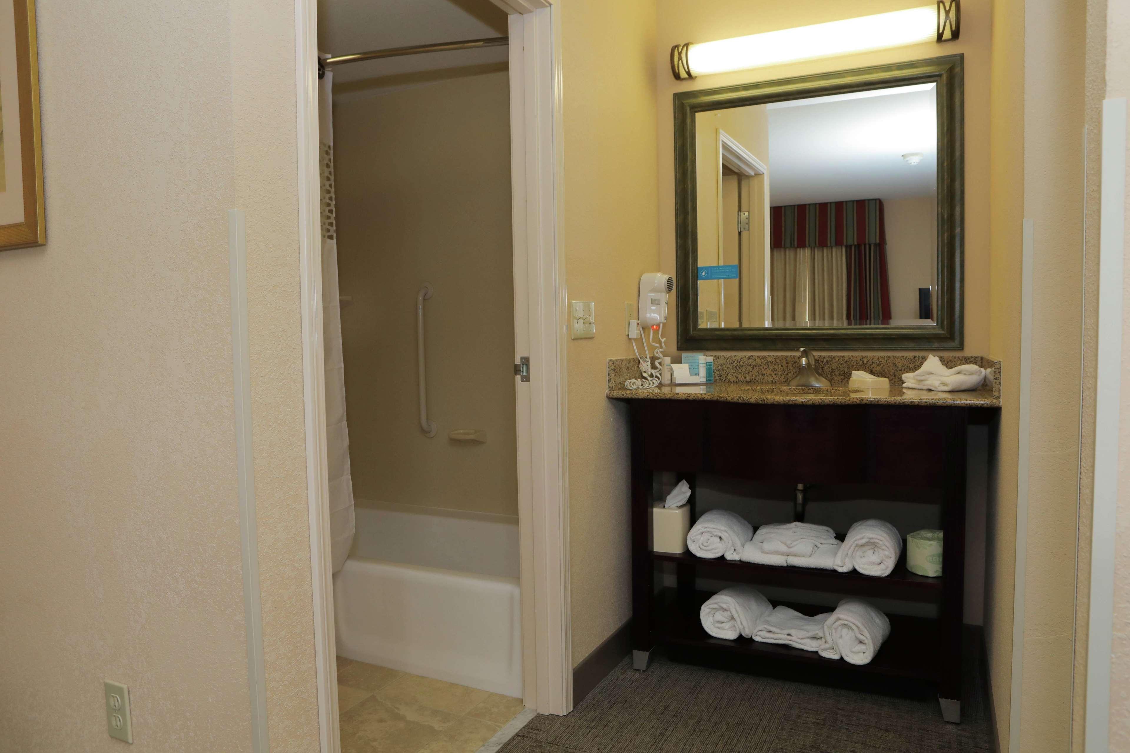 Hampton Inn By Hilton Clinton Exterior photo
