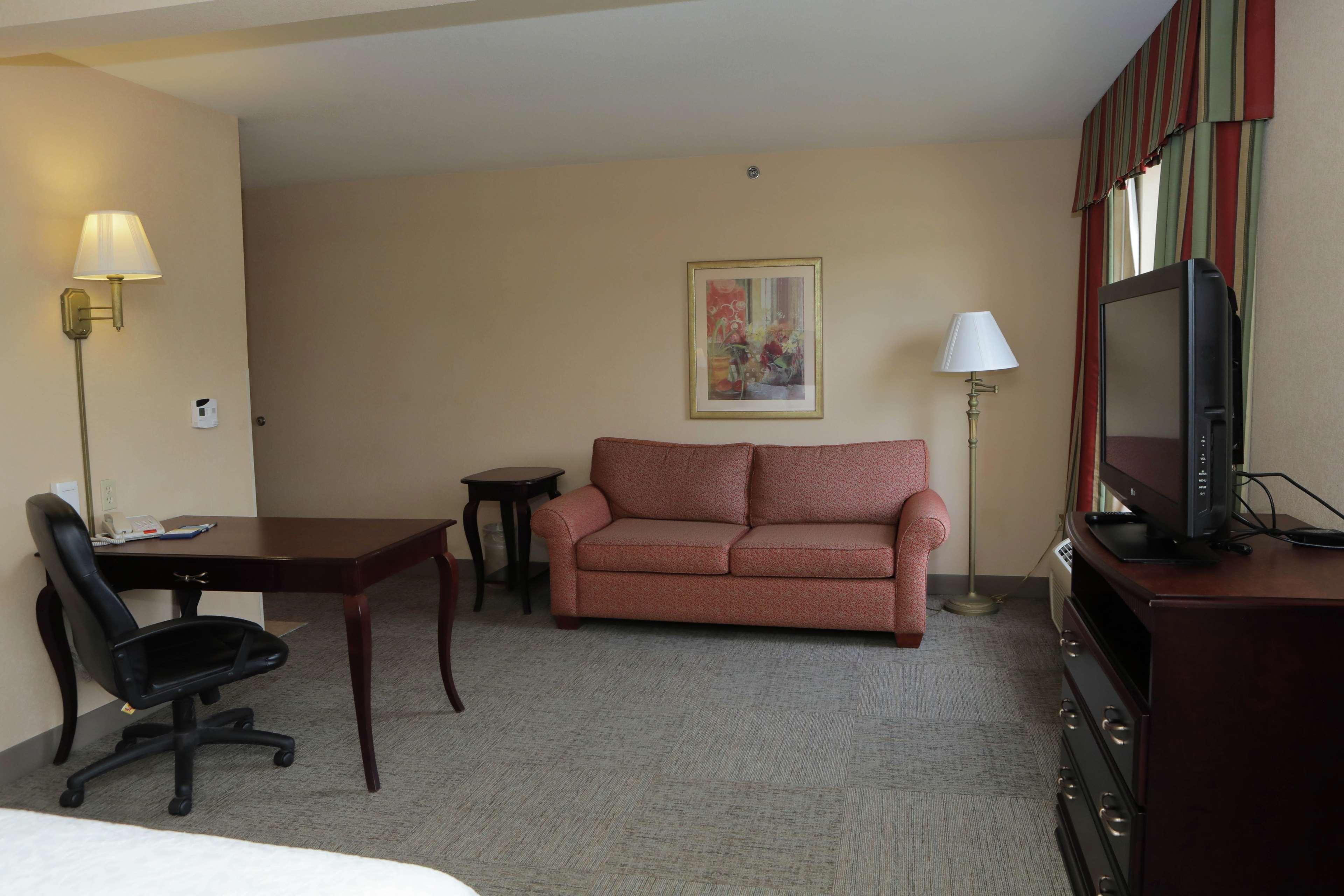 Hampton Inn By Hilton Clinton Exterior photo