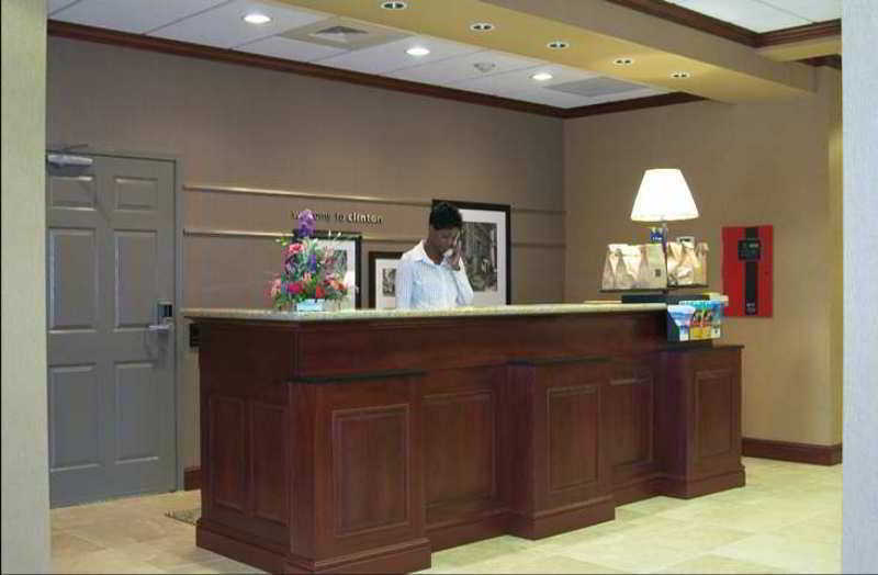 Hampton Inn By Hilton Clinton Interior photo