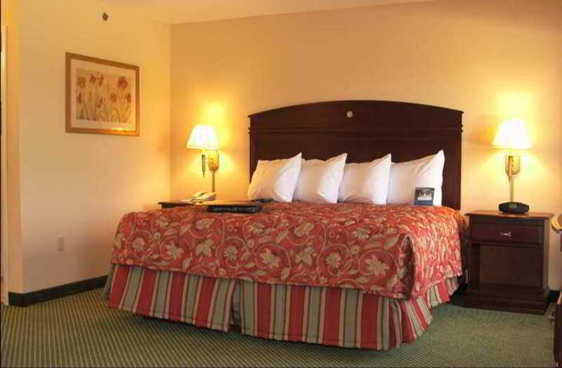 Hampton Inn By Hilton Clinton Room photo